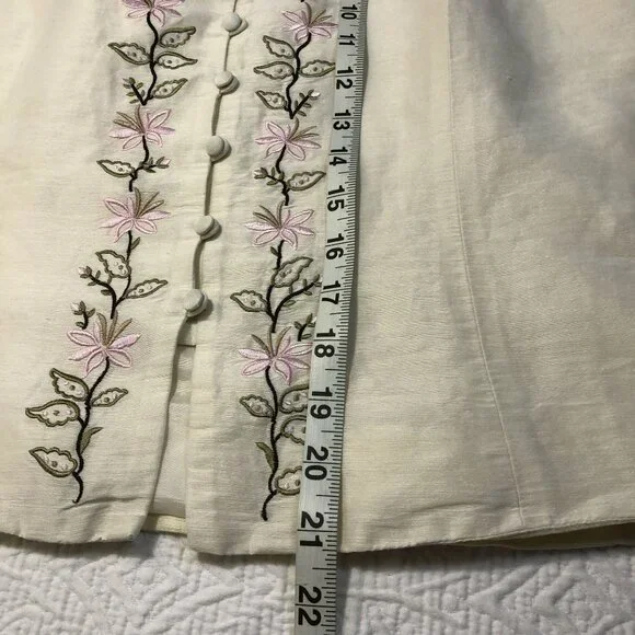 Ann Taylor Embroidered Floral Linen Silk Sleeveless Blouse Size 10 Womens - Picture 6 of 7